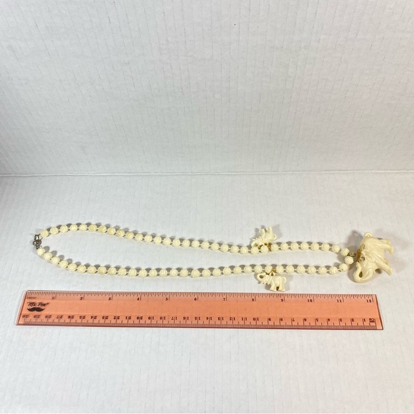 Vintage Elephant Trunk Up Necklace - Picture 6 of 6